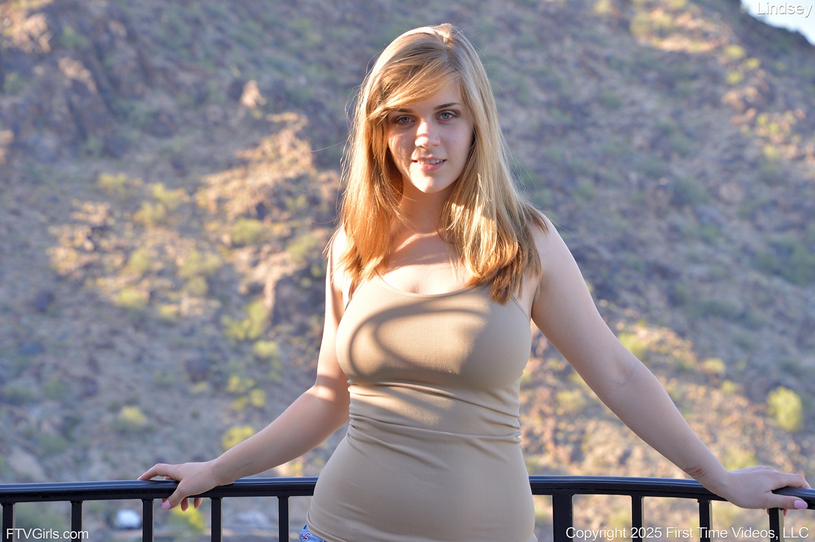 Lindsey 12 photos, 12 photos